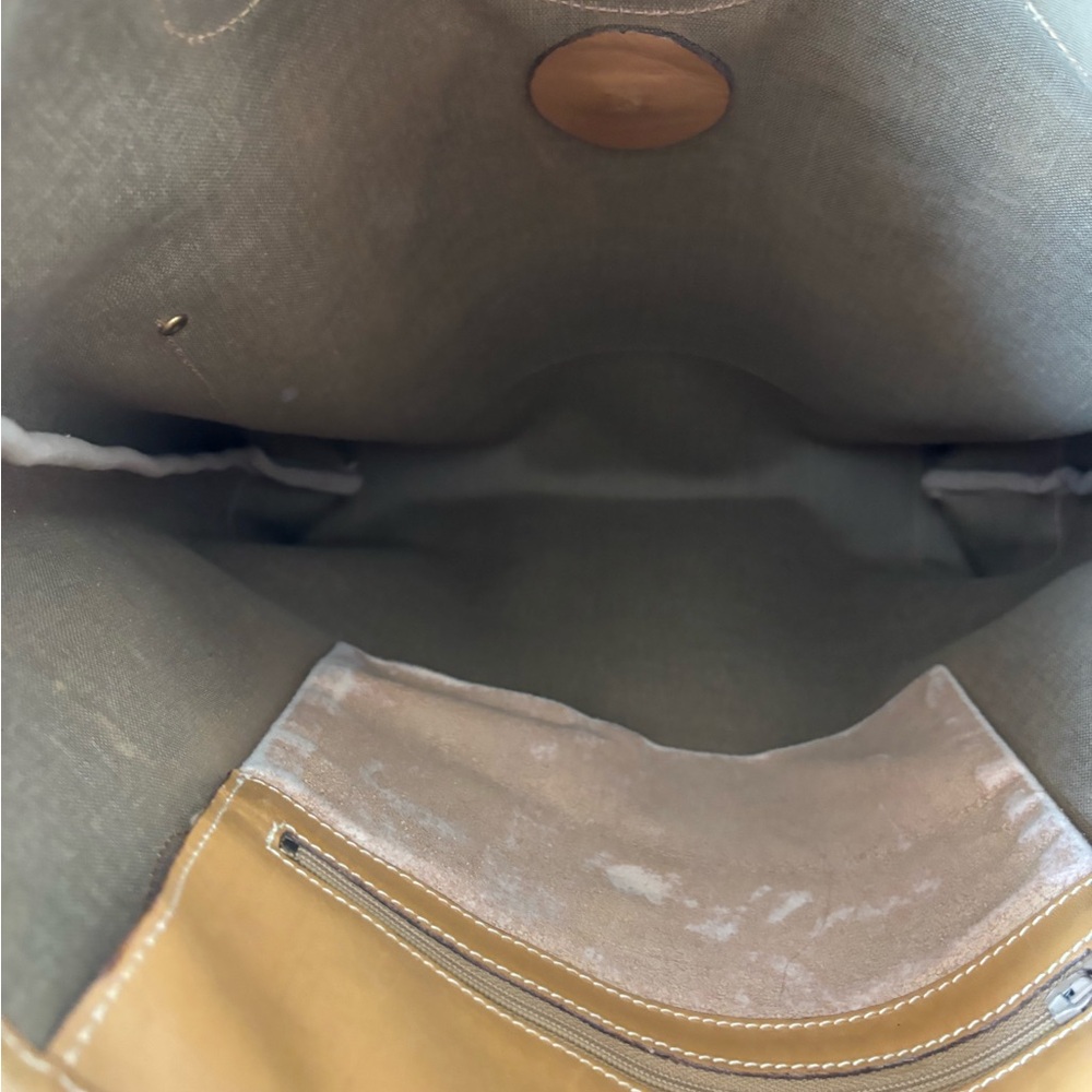 Gucci Beige and Tan Tote with Green and Red Straps - Picture 12 of 12